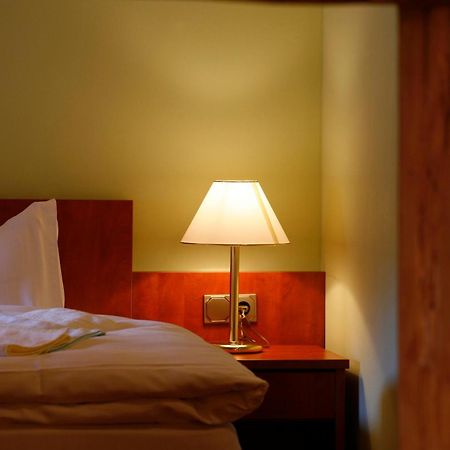 Hotel Zum Kanzler Stolberg  Экстерьер фото