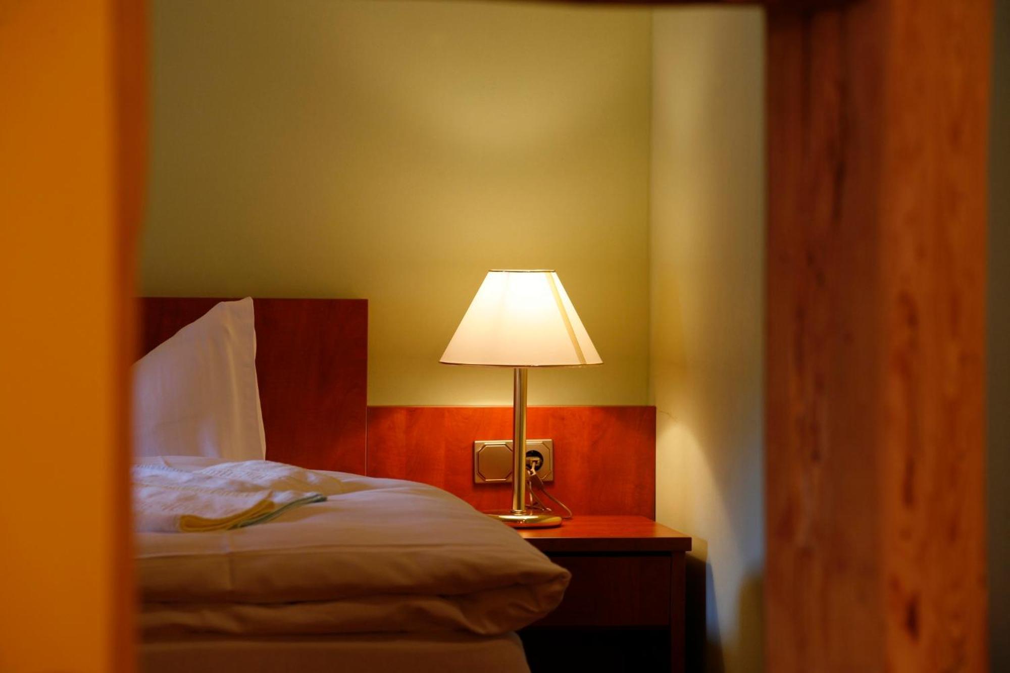 Hotel Zum Kanzler Stolberg  Экстерьер фото