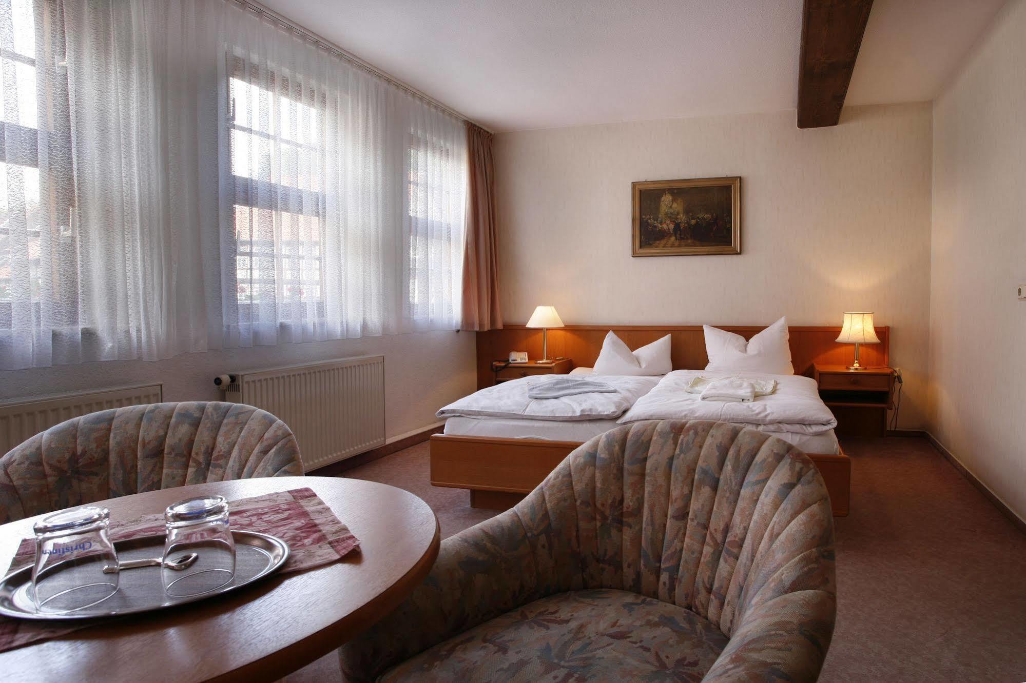 Hotel Zum Kanzler Stolberg  Экстерьер фото